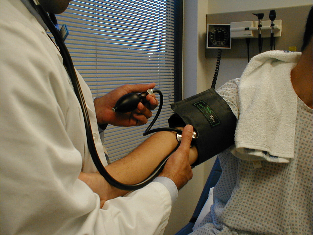 Measuring the blood pressure